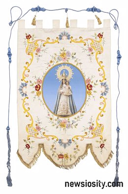 Das Banner Unserer Lieben Frau von den Heilmitteln von Horcajada de la Torre, restauriert von der Königlichen Tapisseriefabrik